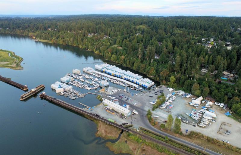 crescent beach boat launch